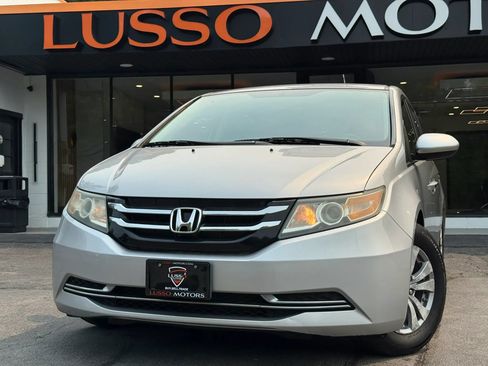 Used 2015 Honda Odyssey EX image 1