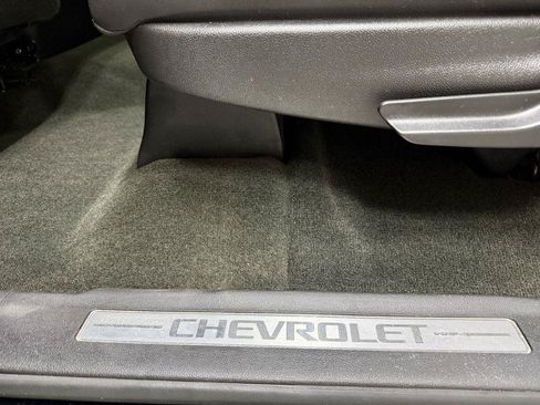 Used 2017 Chevrolet Suburban Premier AWD/4WD image 31