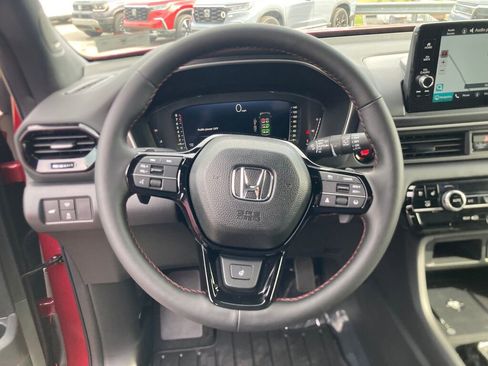 New 2025 Honda Pilot Black Edition image 12