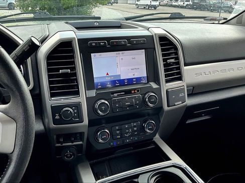 Used 2021 Ford F350 Lariat w/ Tremor Off-Road Package AWD/4WD image 4