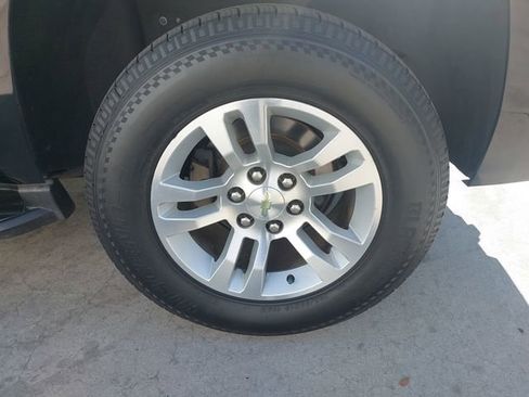 Used 2015 Chevrolet Tahoe LT RWD image 32