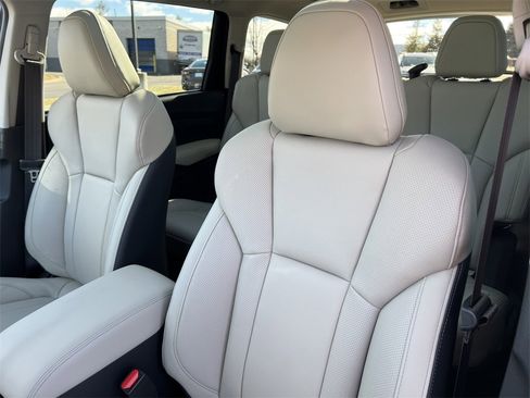 New 2026 Subaru Ascent Limited image 15