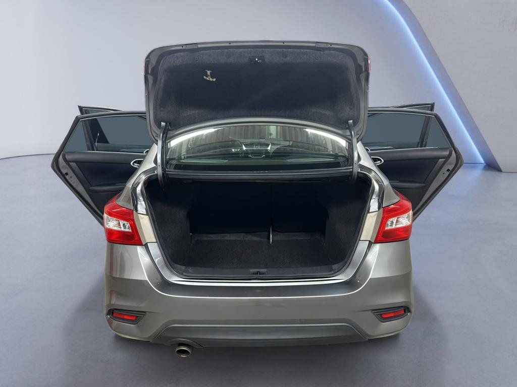Used 2016 Nissan Sentra SR FWD image 13