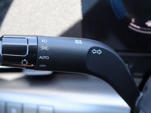 Used 2026 Hyundai Kona SEL Premium FWD image 25