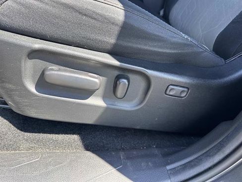 Used 2022 Toyota Tacoma TRD Sport w/ Technology Package AWD/4WD image 37