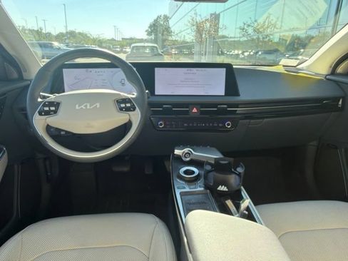 Used 2022 Kia EV6 Wind w/ Wind Technology Package AWD/4WD image 6