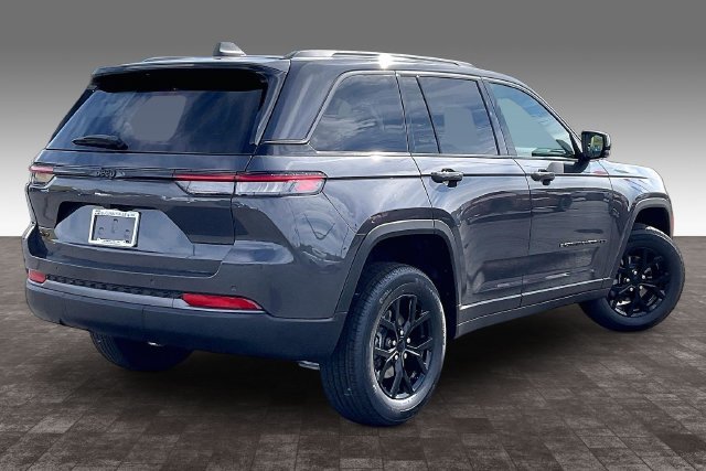 New 2026 Jeep Grand Cherokee 4WD image 15