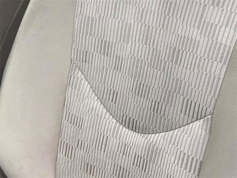 Used 2011 Toyota RAV4 4WD w/ Base L4 Extra Value Pkg image 16