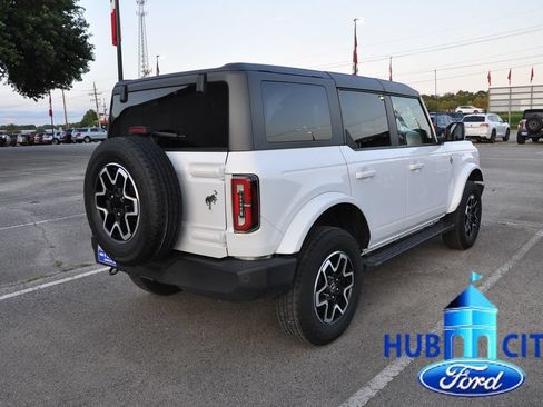 Used 2024 Ford Bronco Outer Banks AWD/4WD image 5