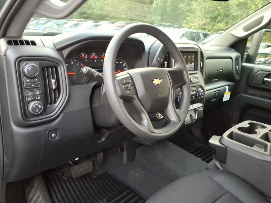 New 2026 Chevrolet Silverado 2500 Custom w/ Custom Value Package AWD/4WD image 13