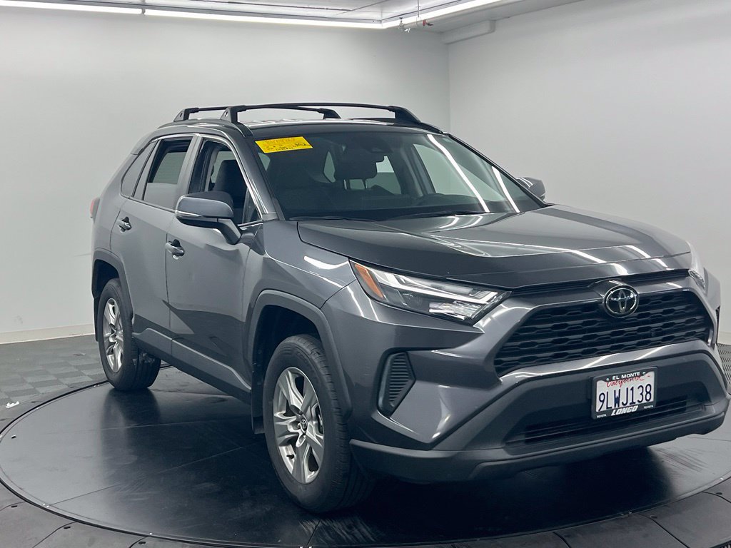 Used 2024 Toyota RAV4 XLE AWD/4WD image 3