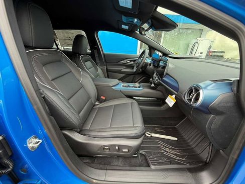 New 2026 Chevrolet Equinox EV LT image 34