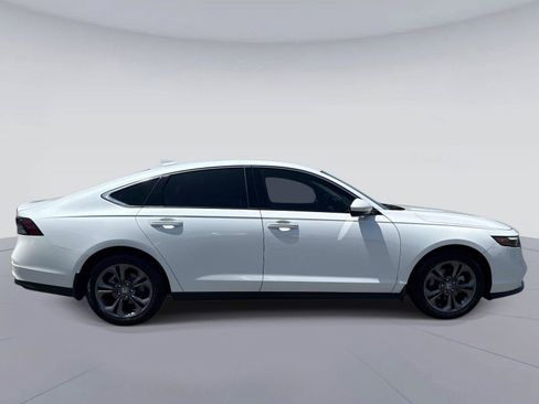 Certified 2023 Honda Accord EX image 2