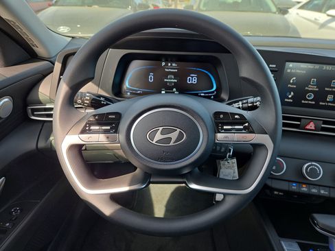 New 2026 Hyundai Elantra SE w/ Cargo Package image 9