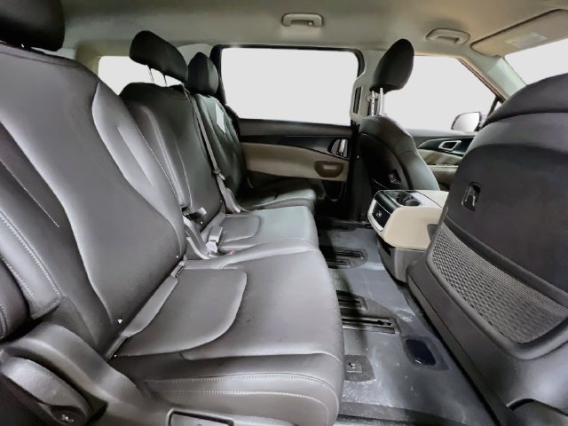 New 2027 Kia Carnival LXS FWD image 29