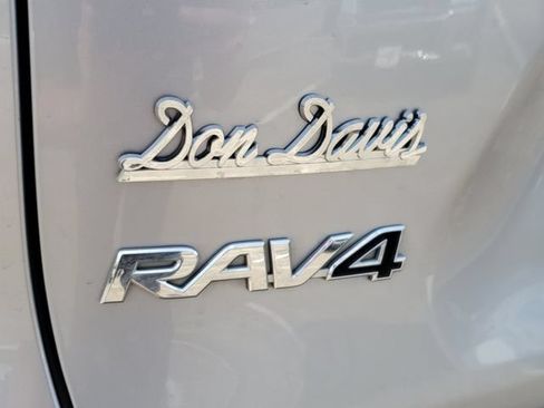 Used 2023 Toyota RAV4 XLE FWD image 5