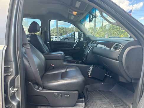 Used 2014 GMC Sierra 2500 Denali w/ Suspension Package, Off-Road image 11