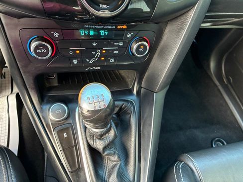 Used 2017 Ford Focus ST w/ Equipment Group 401A image 11