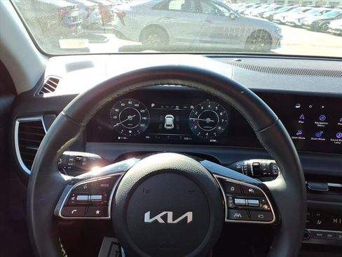 Used 2024 Kia Seltos EX image 14