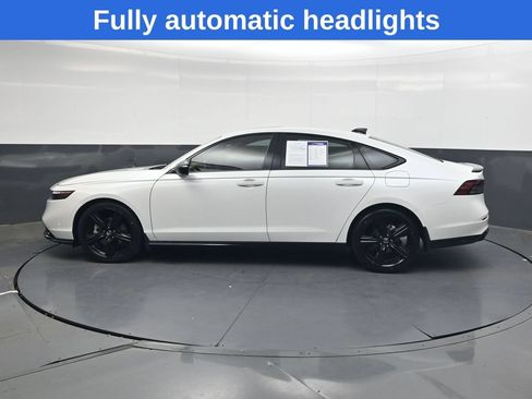 Used 2023 Honda Accord Sport image 7