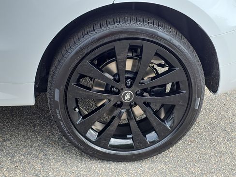 New 2025 Land Rover Range Rover Sport Dynamic SE image 34