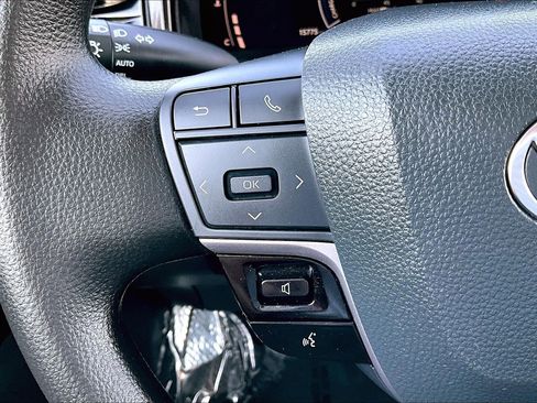 Used 2025 Toyota Camry LE image 17