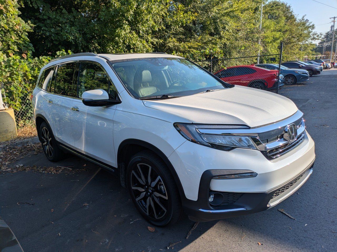 Used 2020 Honda Pilot Touring image 1