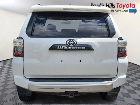 Used 2020 Toyota 4Runner TRD Off-Road Premium w/ Moonroof Package AWD/4WD image 5