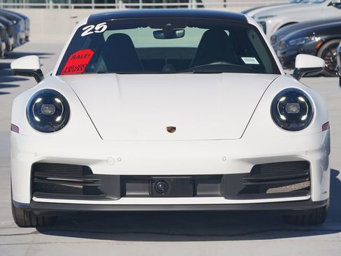 Used 2025 Porsche 911 Carrera image 2