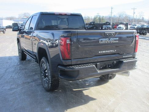 New 2026 GMC Sierra 2500 Denali Ultimate w/ Max Trailering Package image 8