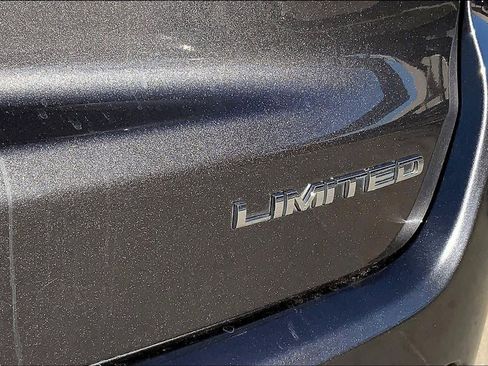 Used 2020 Jeep Compass Limited image 9