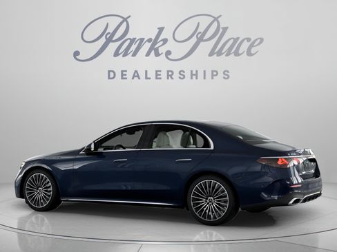 Used 2026 Mercedes-Benz E 350 Sedan image 9