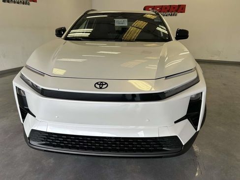 New 2026 Toyota C-HR AWD/4WD image 9