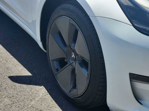 Used 2023 Tesla Model 3 Standard Range RWD image 12