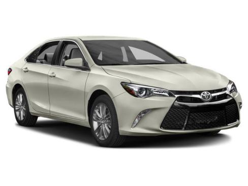 Used 2015 Toyota Camry SE FWD image 9