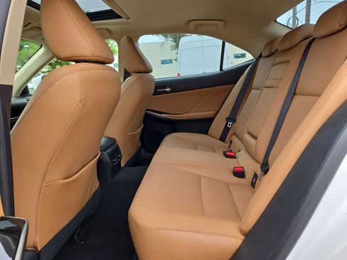 Used 2015 Lexus IS 250 RWD image 13