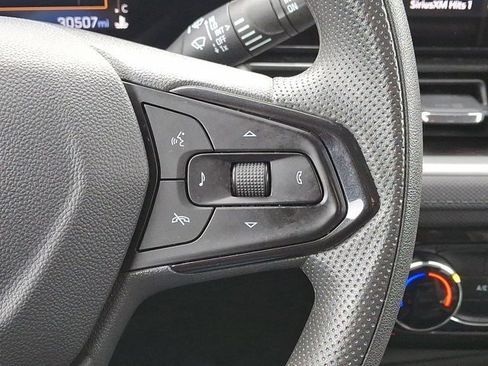 Used 2025 Chevrolet TrailBlazer LT image 25