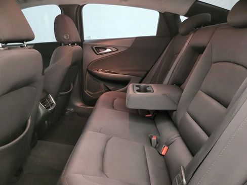 Used 2019 Chevrolet Malibu LT w/ Driver Confidence Package II image 40