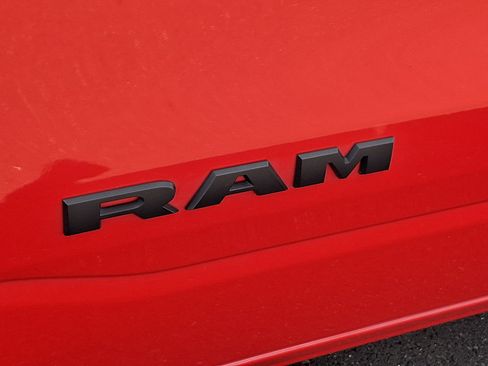 Used 2025 RAM 1500 Big Horn AWD/4WD image 33