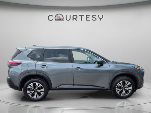 Certified 2023 Nissan Rogue SV FWD image 8