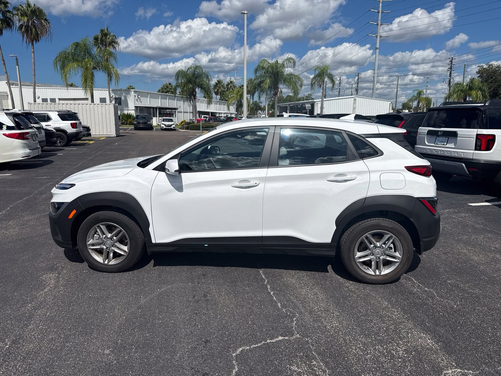 Used 2018 Hyundai Elantra SE FWD image 4