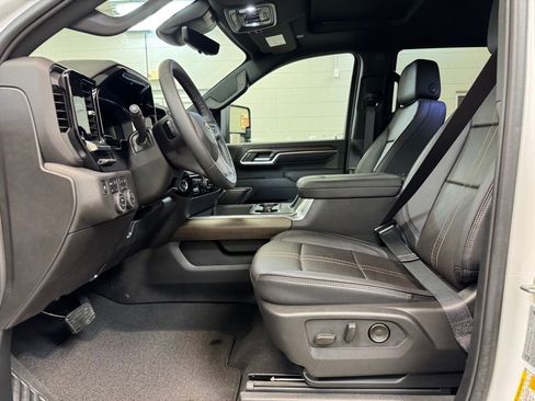 New 2025 Chevrolet Silverado 3500 High Country w/ Technology Package image 13