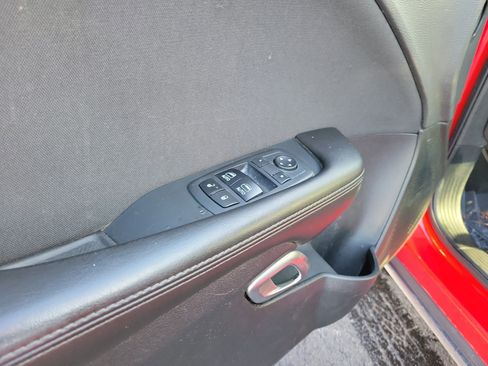 Used 2018 Dodge Challenger R/T image 13