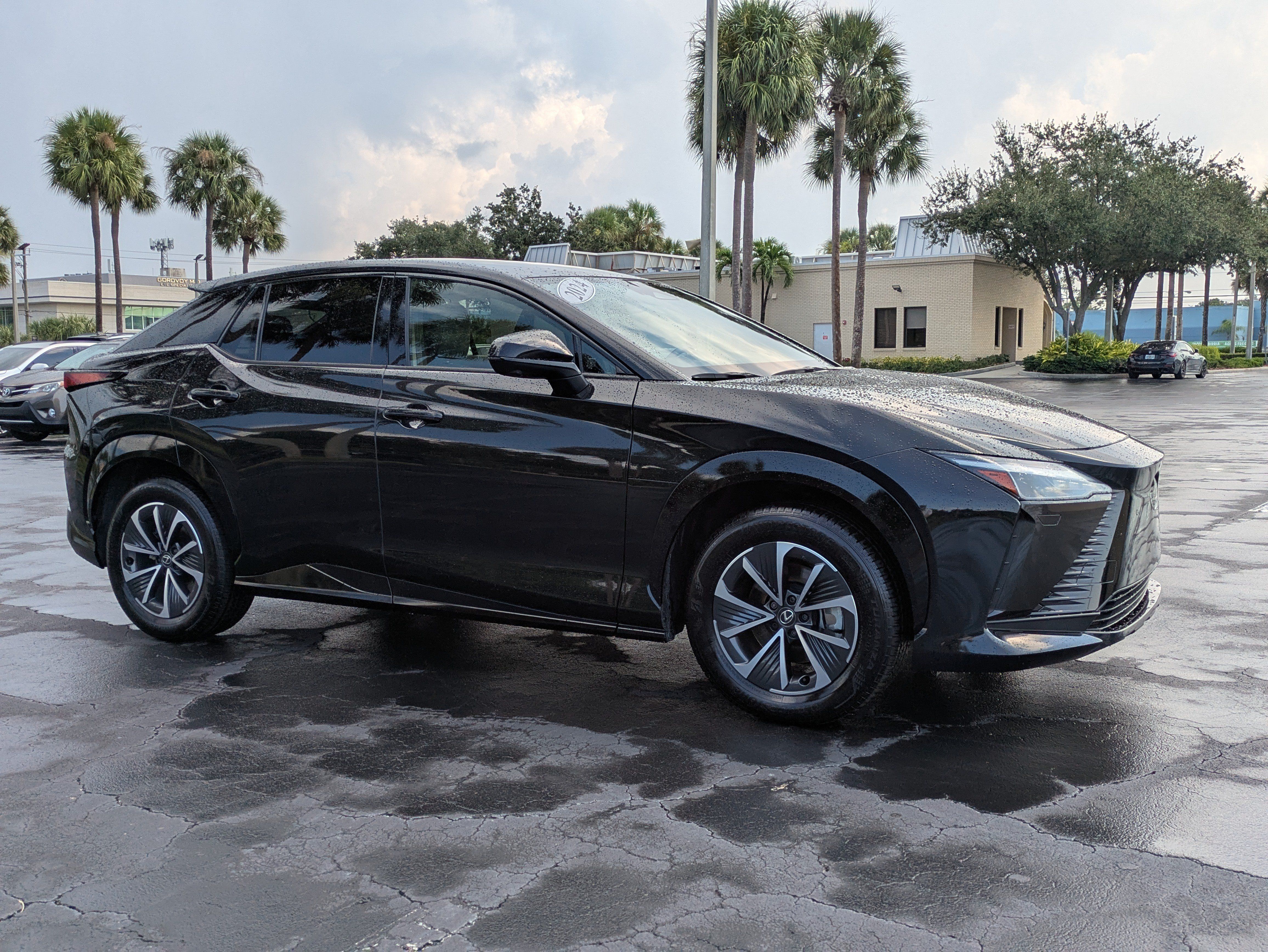 Used 2024 Lexus RZ 300e Premium w/ Accessory Package (Z1) FWD image 7