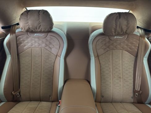 New 2026 Bentley Flying Spur Plug-In Hybrid image 17