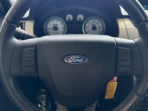 Used 2010 Ford Focus SEL FWD image 20