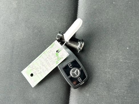 Used 2019 Mercedes-Benz Sprinter 144 image 12