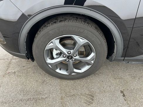 Used 2025 Ford Escape ST-Line w/ Equipment Group 301A FWD image 5