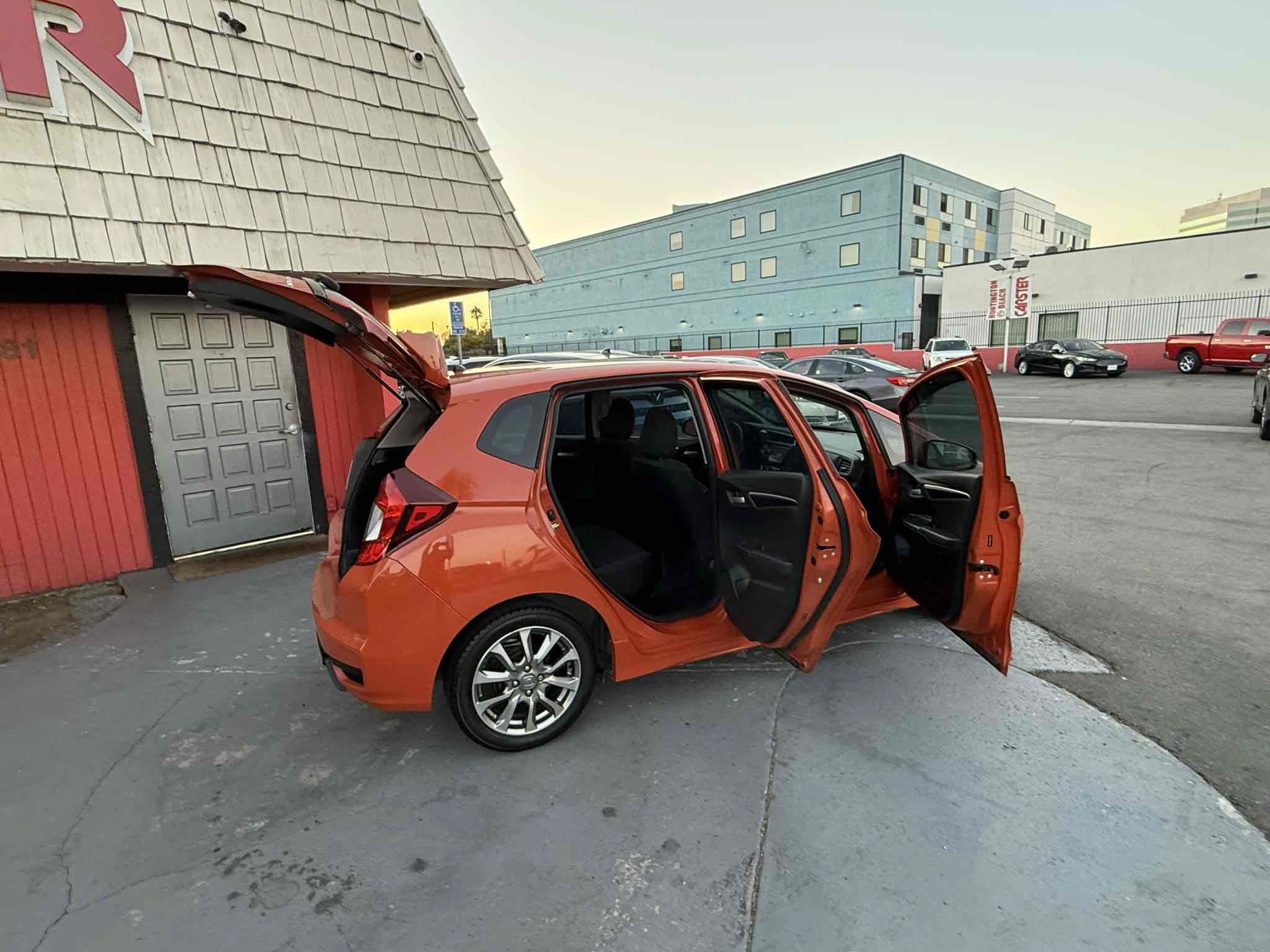 Used 2018 Honda Fit Sport image 38