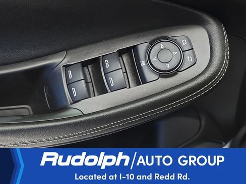 Used 2025 Buick Encore GX Preferred AWD/4WD image 11